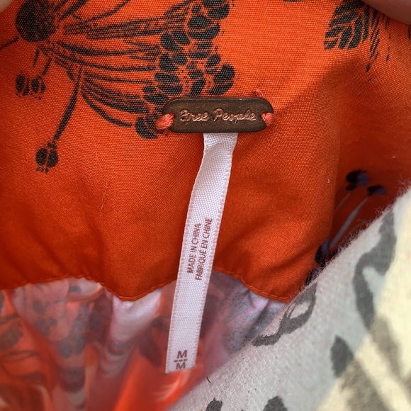 Free People sz M tunic with bell sleeves - Picture 5 of 7